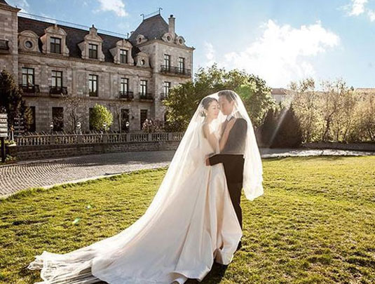 LOVE婚紗攝影預約小程序開發(fā)